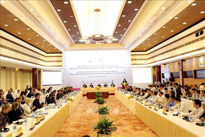 Thủ tướng: Bí quyết về con người, công nghệ chính là yếu tố tạo nên sự khác biệt ảnh 2 Chú thích ảnh