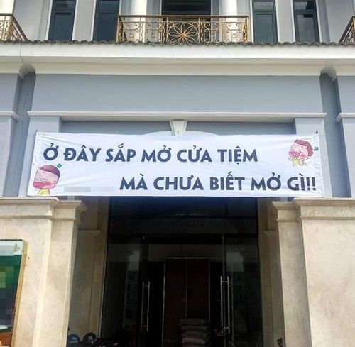 Sắp mở cửa tiệm nhưng chưa biết bán gì.