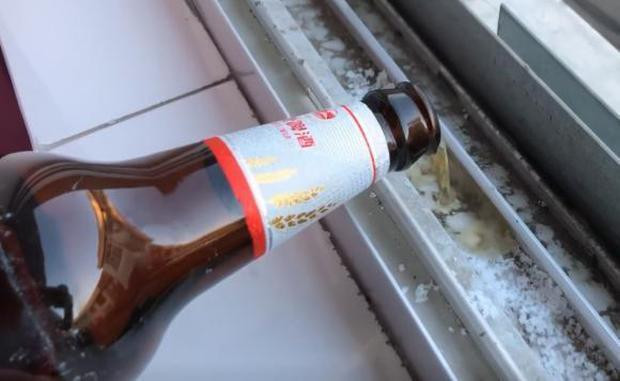 Cách vệ sinh cửa sổ luôn sạch, nhà luôn mát. Cách vệ sinh cửa sổ luôn sạch, nhà luôn mát.