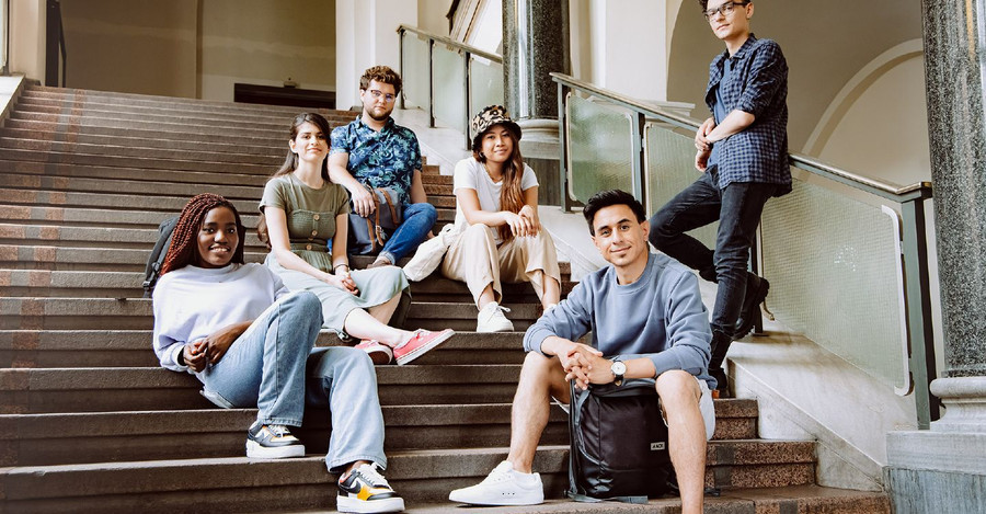 Khả năng suy nghĩ từ góc độ đa quốc gia sẽ giúp bạn giải quyết những thách thức hiện đại. (Ảnh: ITN)