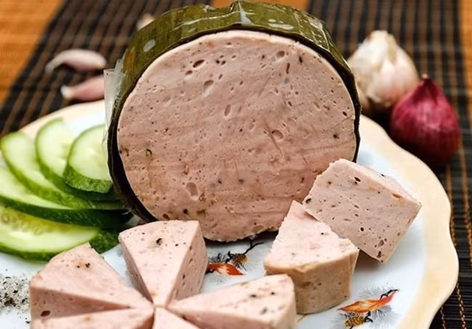 Mẹo rửa cốc chén xỉn màu trắng tinh như mới sau 2 phút 