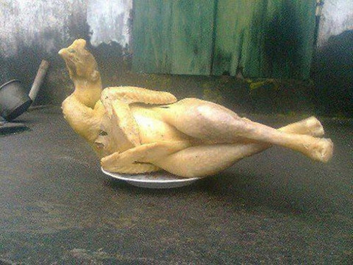 Dáng nằm sang chảnh. Dáng nằm sang chảnh.