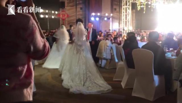 hai co dau mot gia mot tre cung buoc vao le duong, su that khien ai cung rung rung - 2