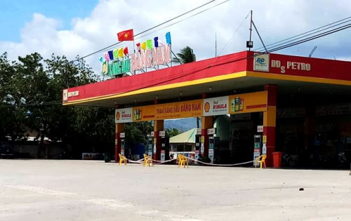 Tình tiết bất ngờ vụ nhân viên cây xăng bị sát hại đêm 30 Tết - Ảnh 2 Tình tiết bất ngờ vụ nhân viên cây xăng bị sát hại đêm 30 Tết - Ảnh 2