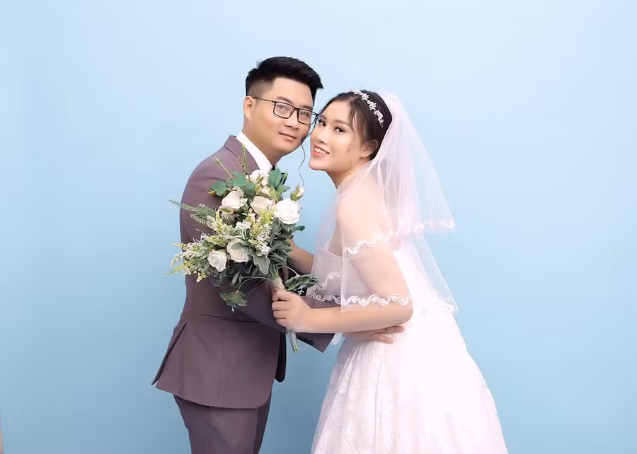 Cặp đôi đã nên duyên vợ thành chồng sau những ngày "rắc thính" thành công.