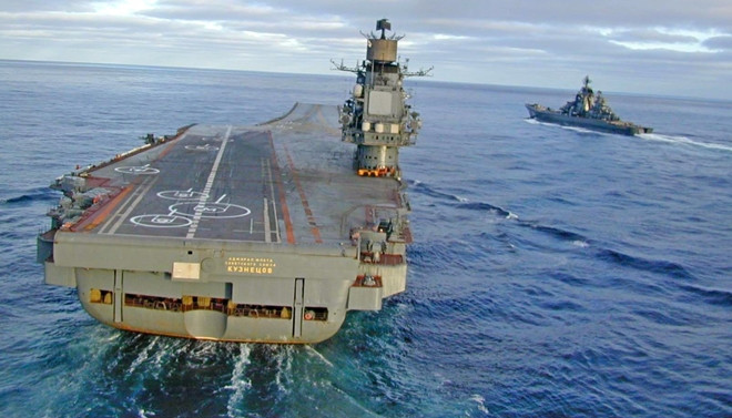 Tàu Kuznetsov của Nga hoạt động ngoài khơi.