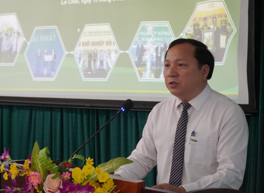 Tiến sĩ Vũ Ngọc Huyên phát biểu khai mạc.