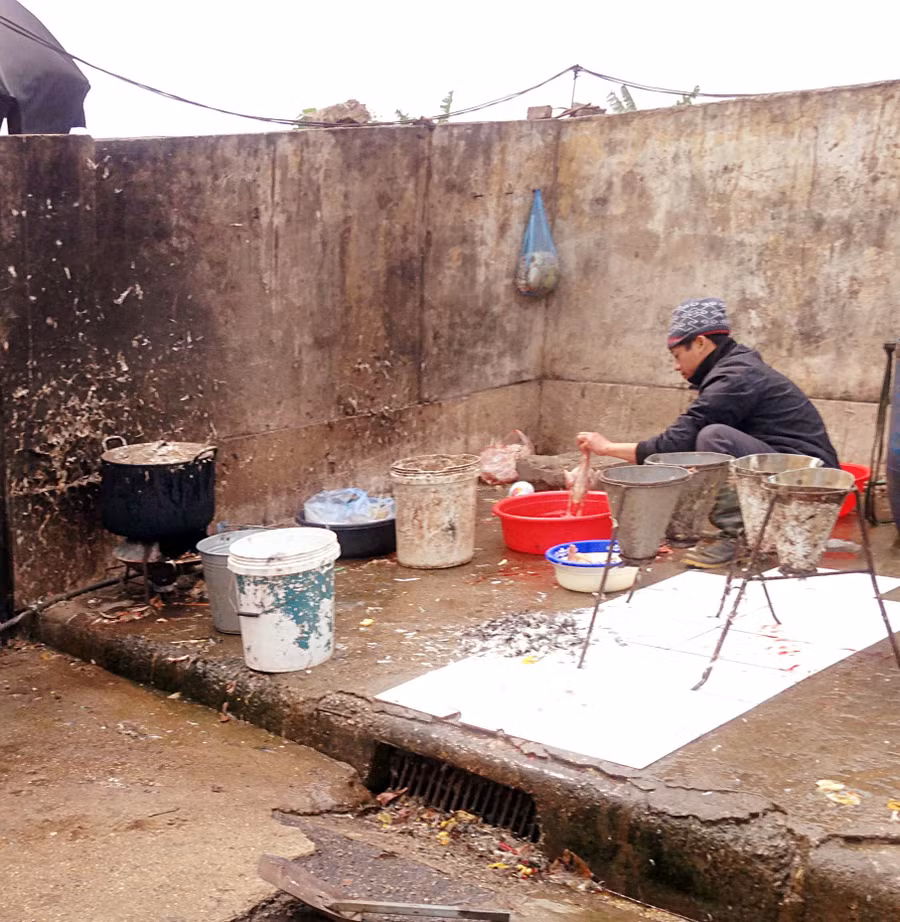 Góc “lò mổ” luôn bốc mùi Góc “lò mổ” luôn bốc mùi