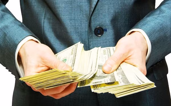 3 câu chuyện ngắn ý nghĩa về tiền bạc, hiểu được thì nhất định thành công