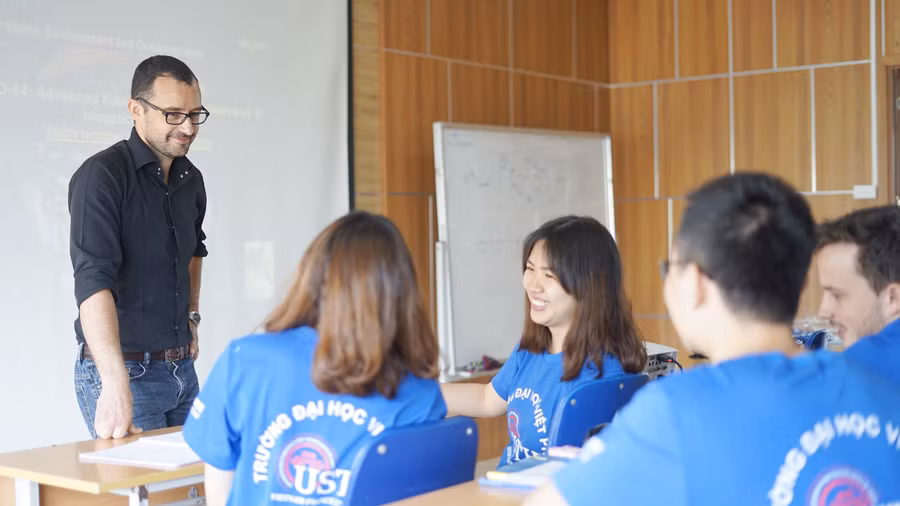 Xây dựng kỹ năng mềm cho sinh viên không chỉ bó hẹp trong môi trường xã hội học tập