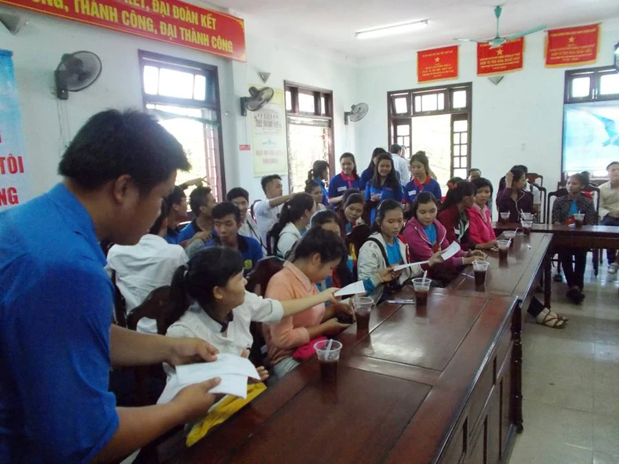 Chè đậu đỏ ngọt tình cảm sẻ chia mùa thi ĐH