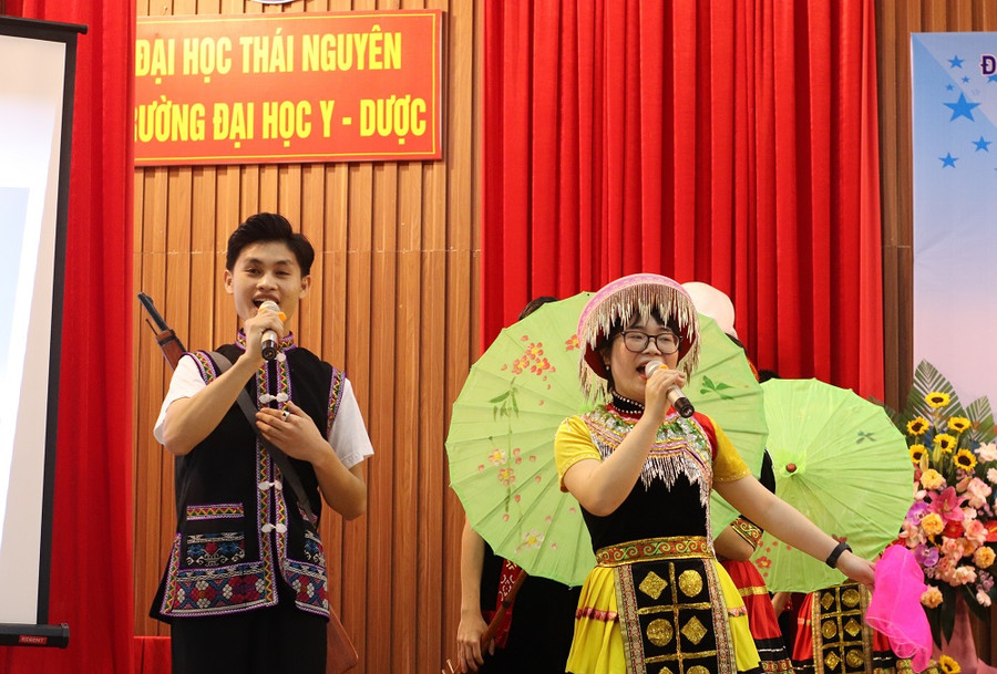 Luôn sôi nổi trong các hoạt động phong trào.