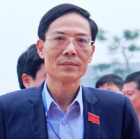 Ông Đầu Thanh Tùng, Phó Chủ tịch UBND tỉnh Thanh Hóa. Ông Đầu Thanh Tùng, Phó Chủ tịch UBND tỉnh Thanh Hóa.