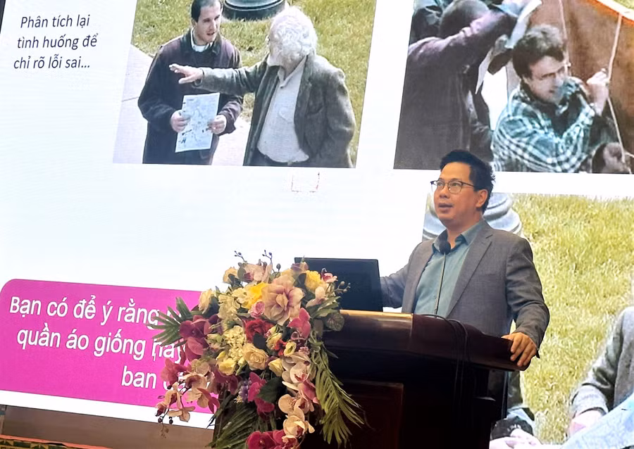 PGS.TS Trần Thành Nam truyền đạt về xây dựng trường học hạnh phúc.