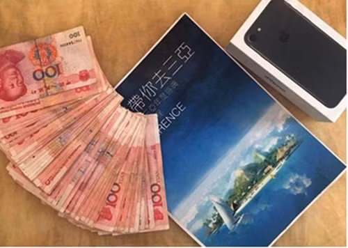 Cụ bà thuê người đi du lịch cùng, trả công bằng iPhone 7 