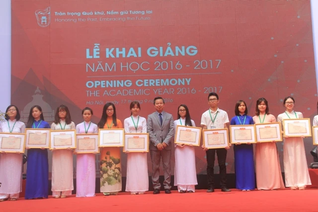 Trường ĐH Khoa học xã hội và nhân văn (ĐHQG Hà Nội) khai giảng năm học mới