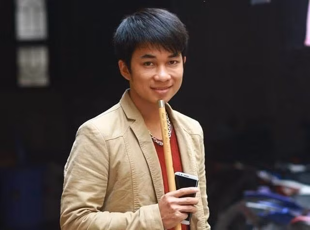 Nguyễn Văn Mão - ông chủ của 28 cửa hàng sáo trúc trên khắp cả nước.