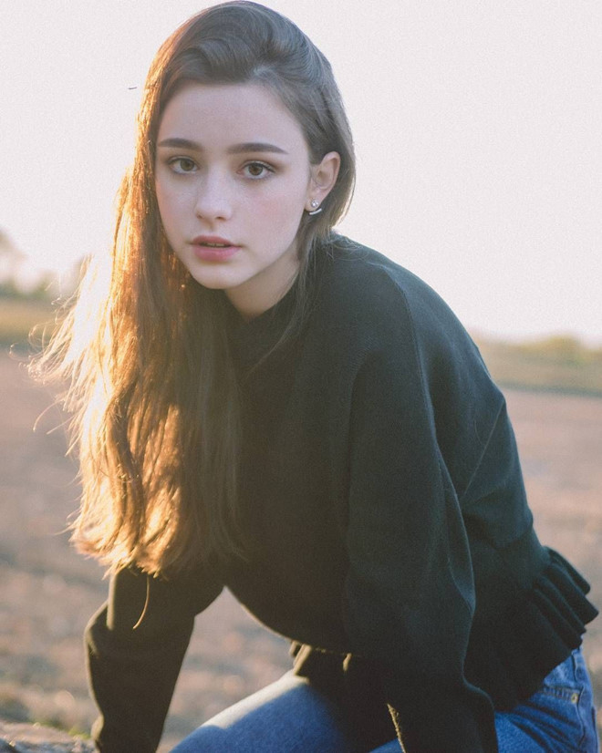 Hot girl Nga co hon mot trieu fan tren mang vi xinh nhu bup be hinh anh 2