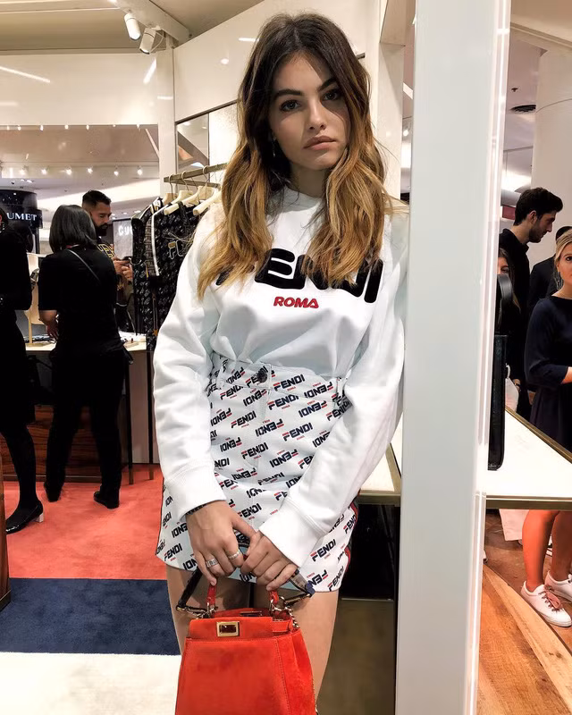 Chân dung cô gái có gương mặt đẹp nhất thế giới - Ảnh 16.