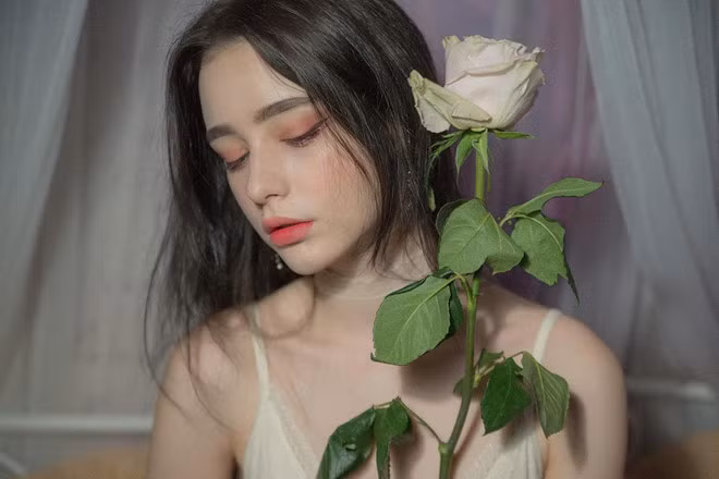 Hot girl Nga co hon mot trieu fan tren mang vi xinh nhu bup be hinh anh 7