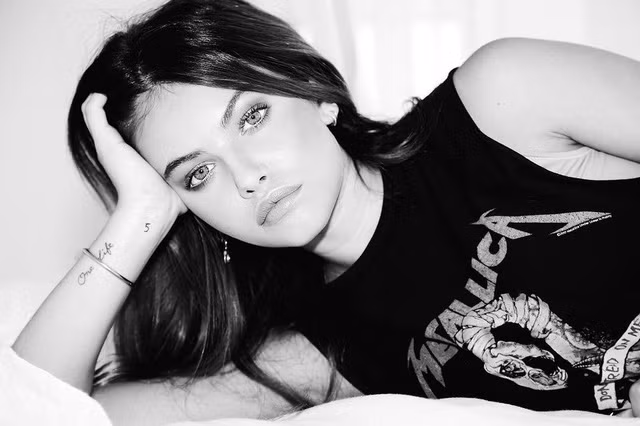 Chân dung cô gái có gương mặt đẹp nhất thế giới - Ảnh 8.