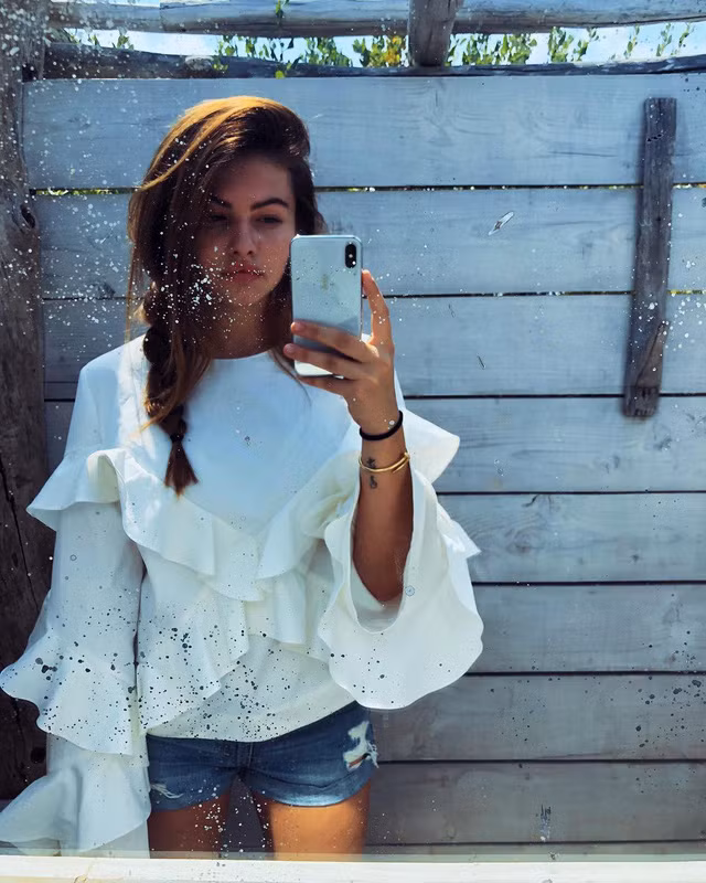 Chân dung cô gái có gương mặt đẹp nhất thế giới - Ảnh 7.