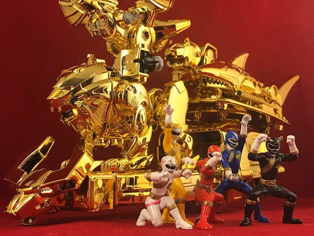 Bộ sưu tập siêu nhân mạ vàng hàng trăm triệu đồng của nam sinh 9x ảnh 4