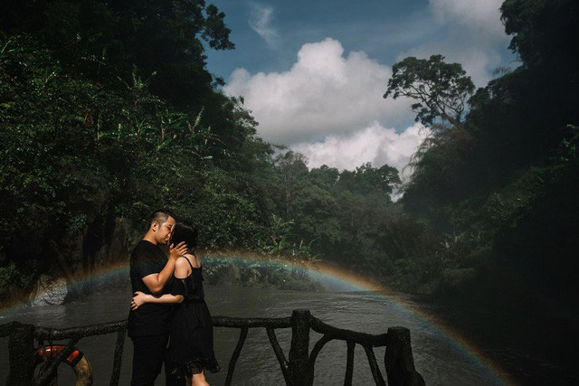 “Tuy chúng mình bằng tuổi nhau nhưng anh lại có suy nghĩ rất chín chắn, luôn thấu hiểu và biết nhường nhịn”, Diệu Linh cho biết thêm.