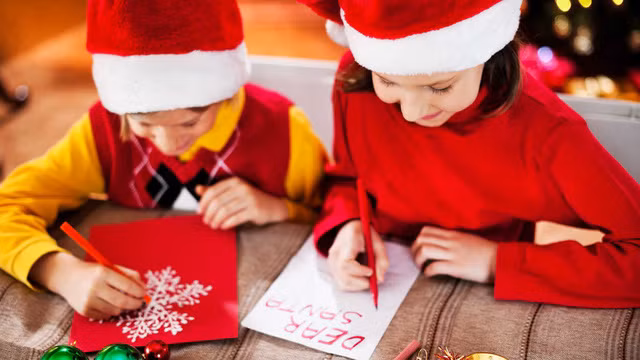 Lời nói dối ngọt ngào mùa Noel từ miền tuổi thơ