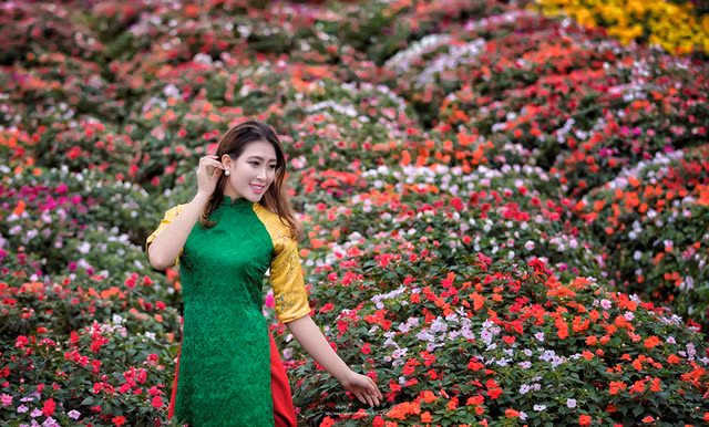 Hot girl Linh Napie khoe vẻ mặn mà trong tà áo bà ba cách điệu ảnh 11