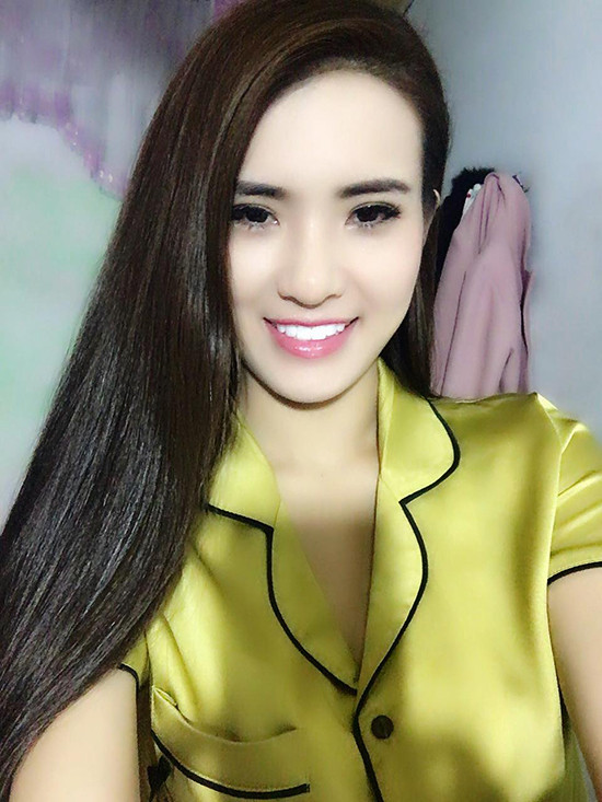 em-gai-cong-vinh-duoc-khen-xinh-tuoi-hon-sau-khi-sua-rang