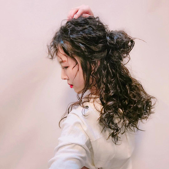 sao-viet-dua-nhau-theo-mot-toc-xoan-tit-nhu-ba-thim-9