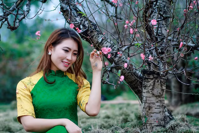 Hot girl Linh Napie khoe vẻ mặn mà trong tà áo bà ba cách điệu ảnh 6