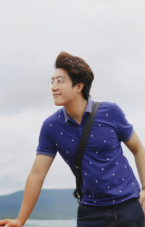  Vũ Quang cao 1m74 và nặng 62kg 