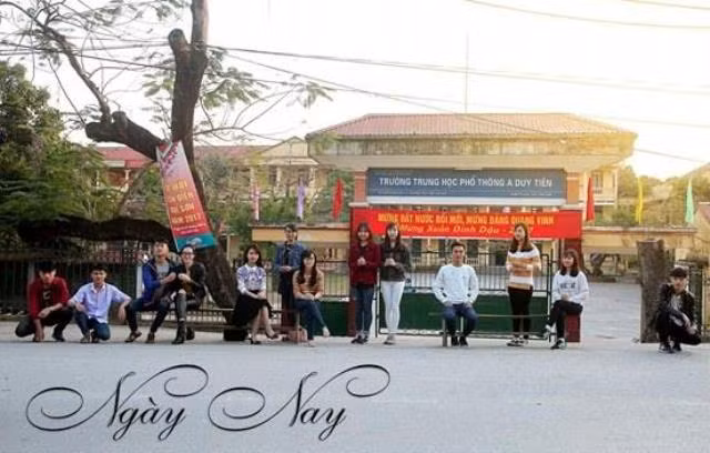 Họp lớp xưa và nay: "Chỉ là các thành viên đang luyện phép tàng hình thôi"