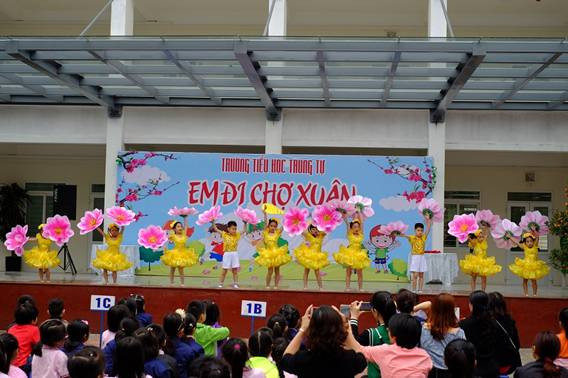 Tiết mục văn nghệ chào mừng thành công của cuộc thi Tiết mục văn nghệ chào mừng thành công của cuộc thi