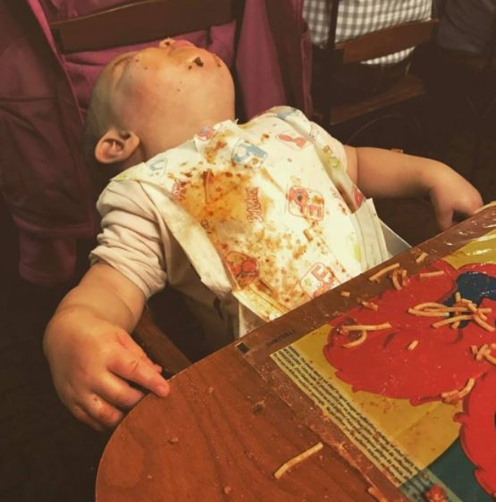 Chồng tí tởn chụp ảnh selfie lúc vợ tái mặt đau đẻ còn khoe lên mạng, ai cũng lo lắng cho “tính mạng” của anh sau đó - Ảnh 6. Chồng tí tởn chụp ảnh selfie lúc vợ tái mặt đau đẻ còn khoe lên mạng, ai cũng lo lắng cho “tính mạng” của anh sau đó - Ảnh 6.