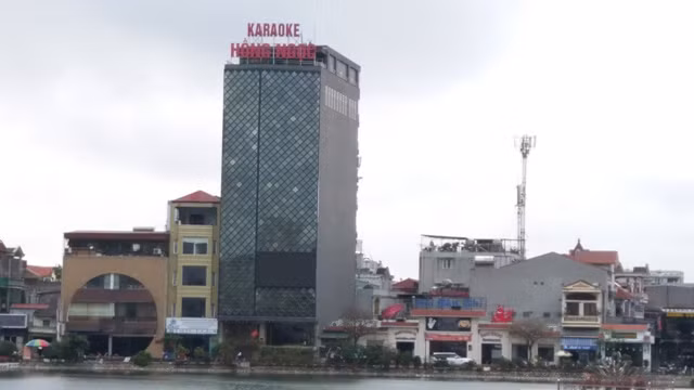 Bắt gọn gần 40 đối tượng "bay lắc" tại quán Karaoke Hồng Ngọc 