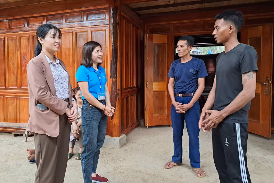 Gia đình ông Lữ Văn Kèo có kinh tế khấm khá, nhà cửa khang trang nhờ có con đi lao động ở nước ngoài.