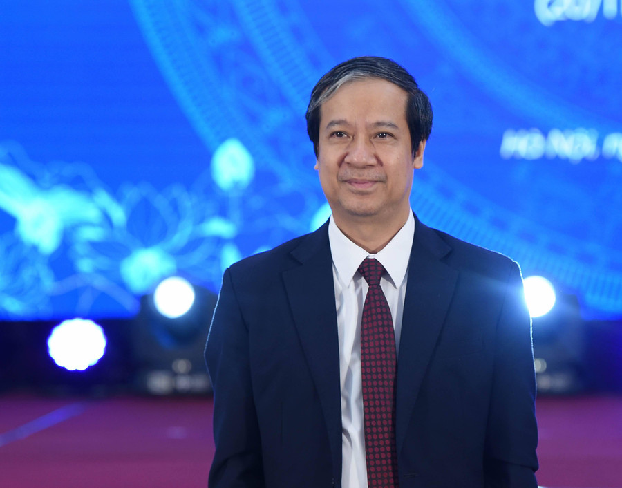 Bộ trưởng Nguyễn Kim Sơn.