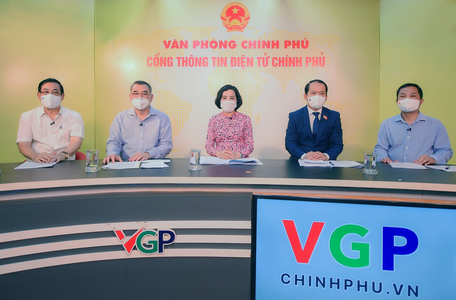 Đại diện lãnh đạo các đơn vị liên quan tham gia cuộc gặp mặt. Ảnh: VGP/Quang Hiếu.