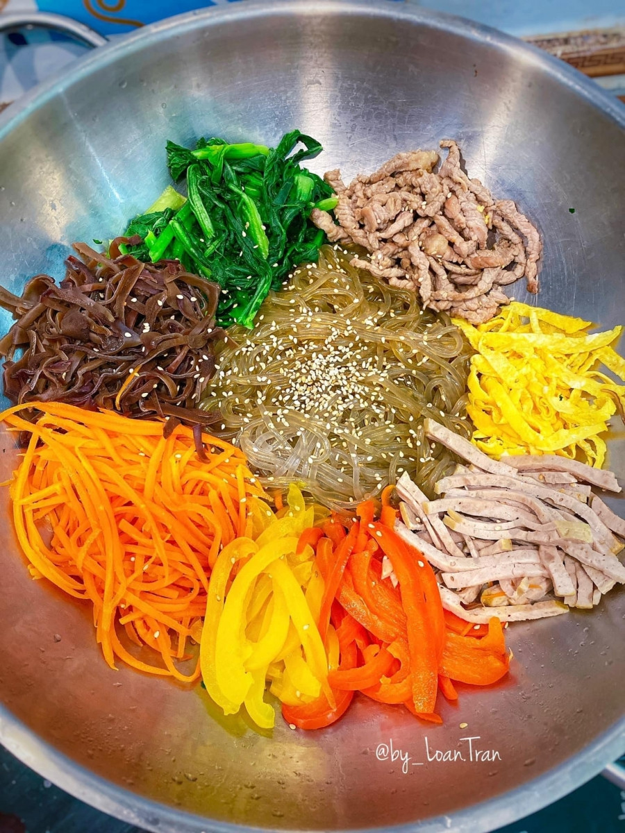 Món miến trộn vừa ngon lại ăn được nhiều rau.