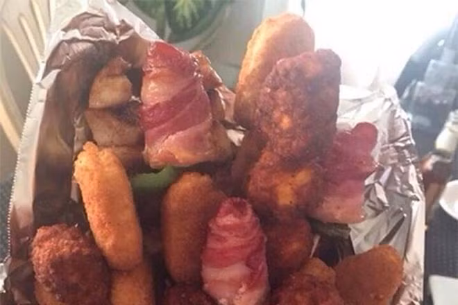 Món quà này thì chỉ cái dạ dày là vui thôi, còn chị em không vui tí nào đâu. Nhận nó không những béo mà còn chẳng thích gì.