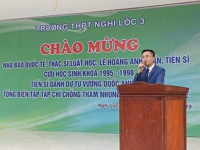 “Nhà báo quốc tế” lừa nhiều giảng viên báo chí đăng bài trên tạp chí Chống tham nhũng