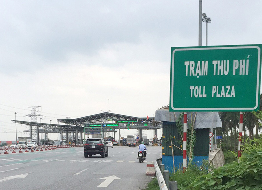 Sau khi nghe các doanh nghiệp BOT giải thích, Thứ trưởng Bộ GTVT đã yêu cầu TCĐBVN rút lại "tối hậu thư" Sau khi nghe các doanh nghiệp BOT giải thích, Thứ trưởng Bộ GTVT đã yêu cầu TCĐBVN rút lại "tối hậu thư"