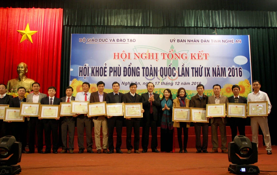 Hội nghị tổng kết Hội khoẻ Phù Đổng toàn quốc lần thứ IX năm 2016