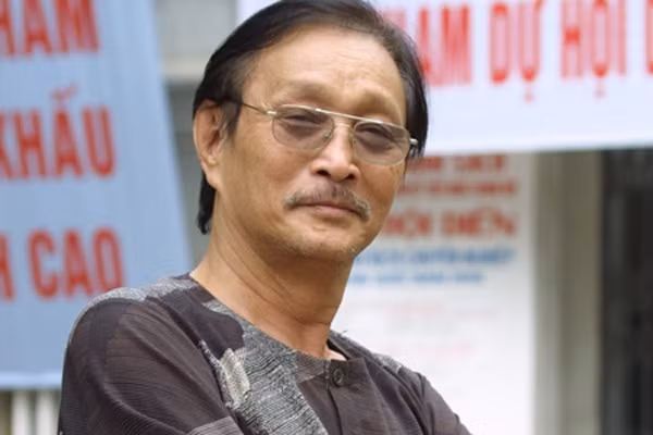 Nghệ sĩ Nhân dân Ngô Xuân Huyền sinh năm 1942.