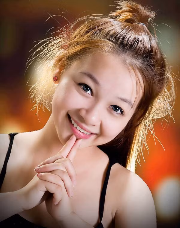 Sốc với hình ảnh cô gái xinh đẹp bị chồng đánh khi đang ở cữ, ngay trước ngày 8/3