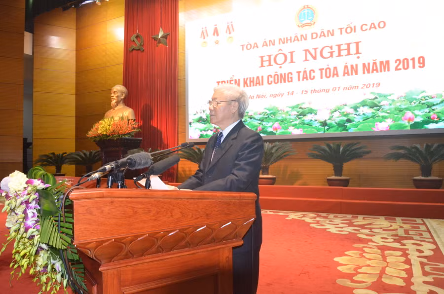 Tổng Bí thư, Chủ tịch nước Nguyễn Phú Trọng biểu dương những kết quả mà ngành Tòa án đã đạt được trong năm 2018.