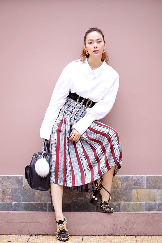 xi-ta-hot-girl-viet-me-met-do-denim-trong-street-style-tuan-qua-9